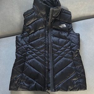 North face vest